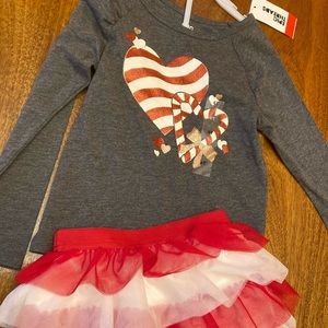 Two pieces skirt and shirt